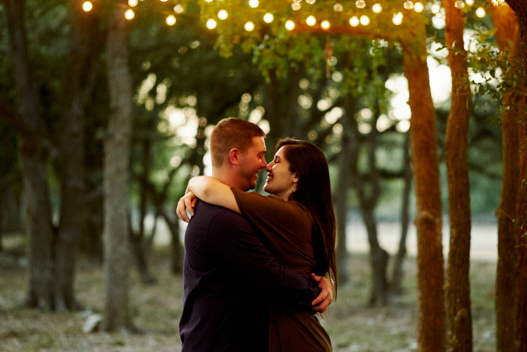 Sweetness at sundown. Austin wedding photographers Mercedes Morgan Photography outdoor studio session.